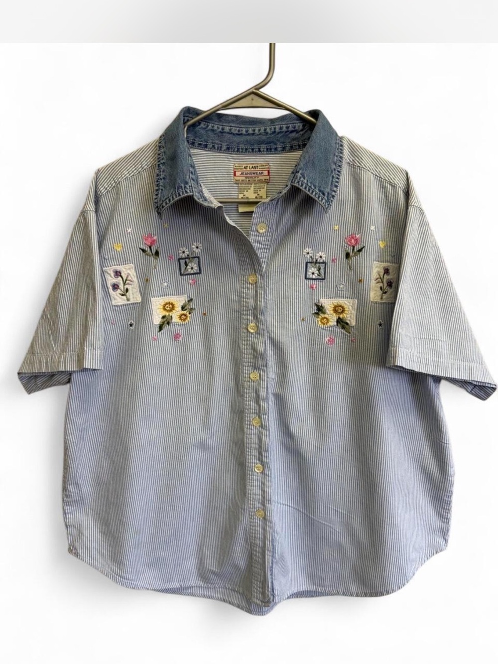 At Last Jeanswear Blue White Striped Denim Floral Embroidered Cottage Core Large